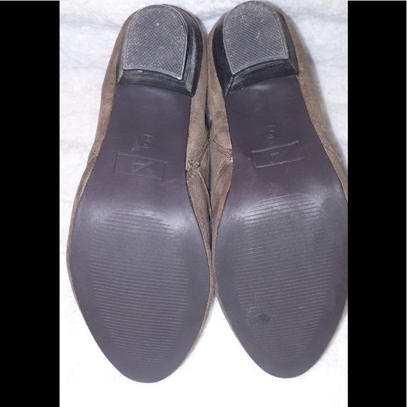 high heel suede boots - Picture 3 of 3